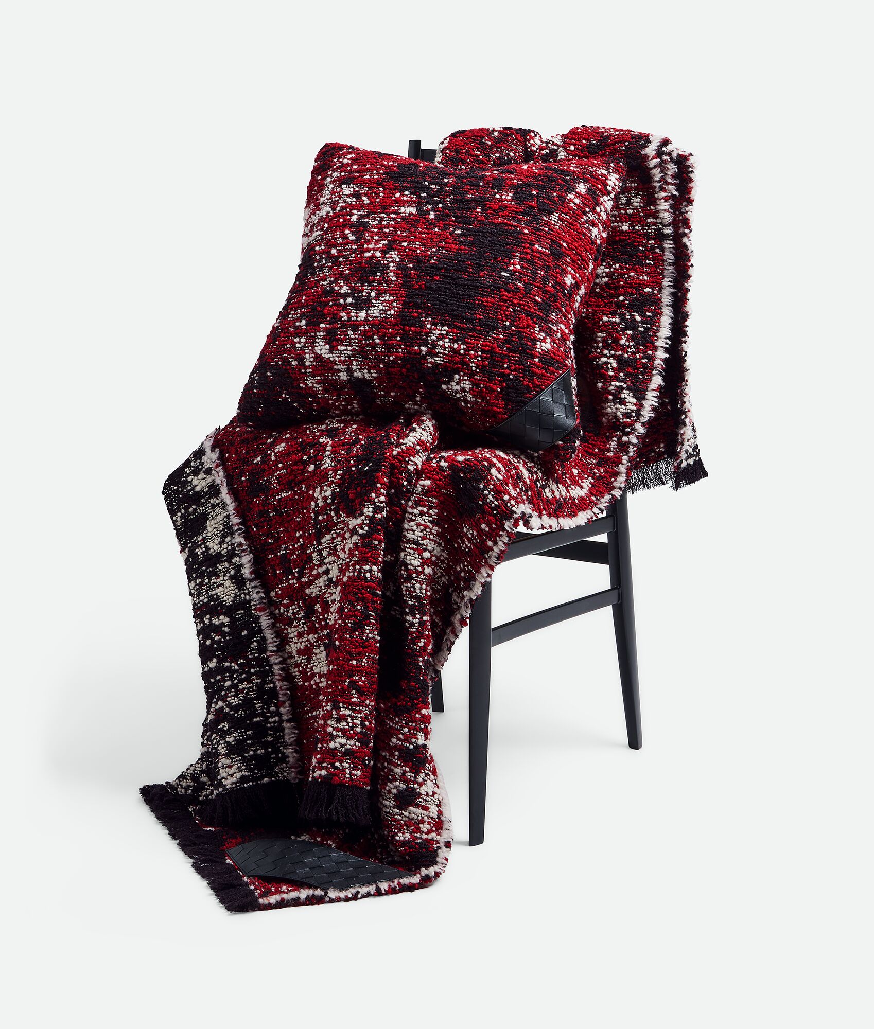 BOTTEGA VENETA 火山图案圈绒坐垫