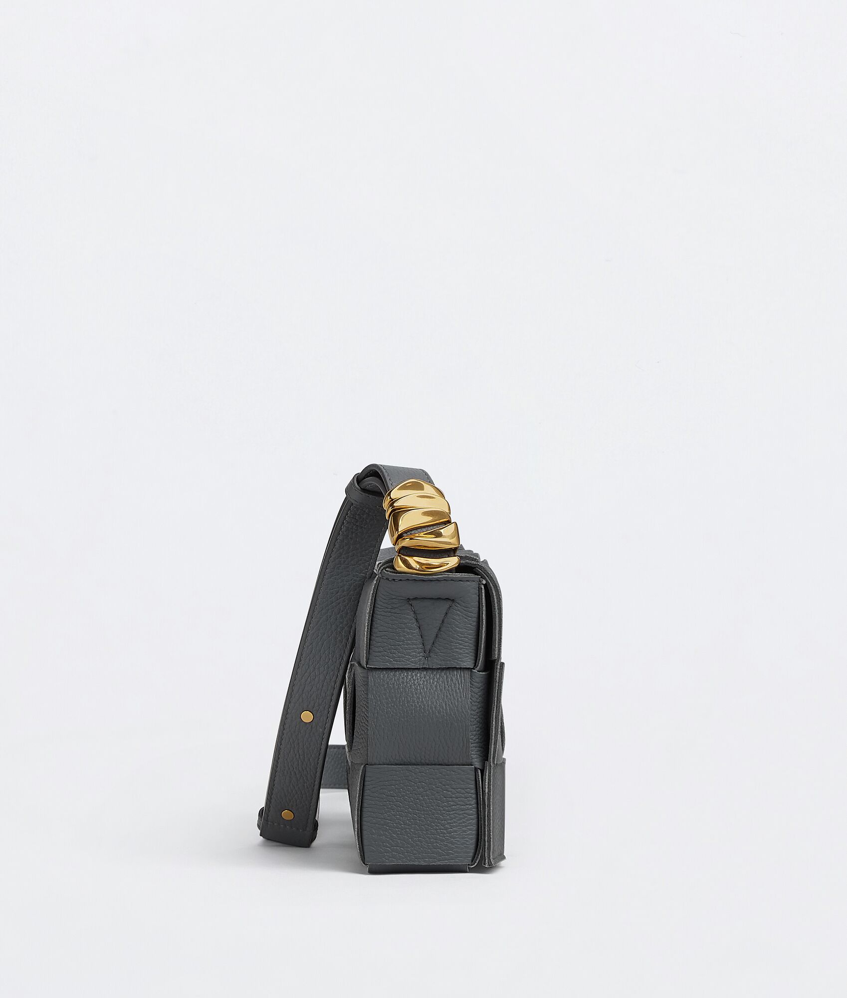 BOTTEGA VENETA Cassette斜挎包