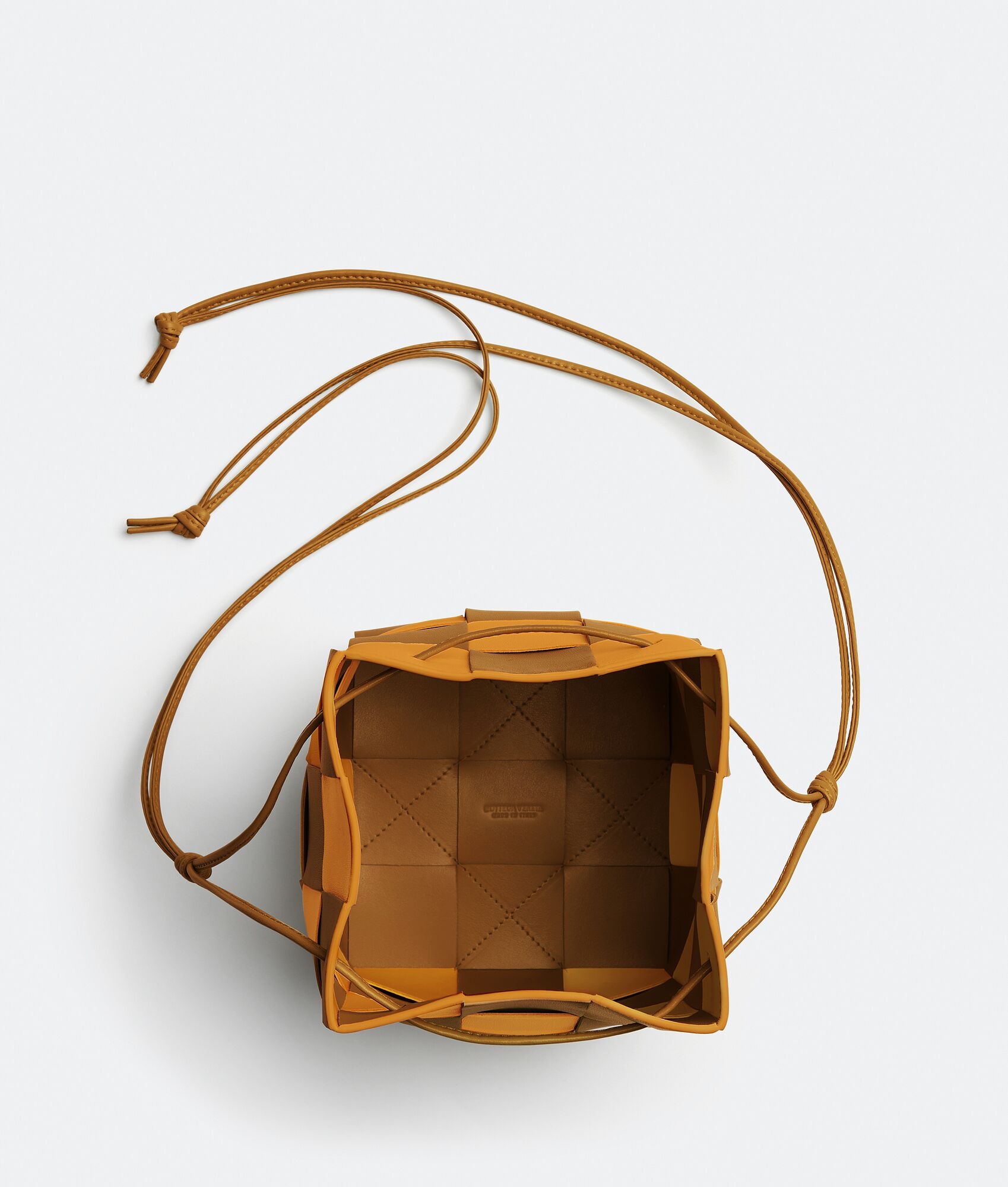 BOTTEGA VENETA 小号Cassette水桶包