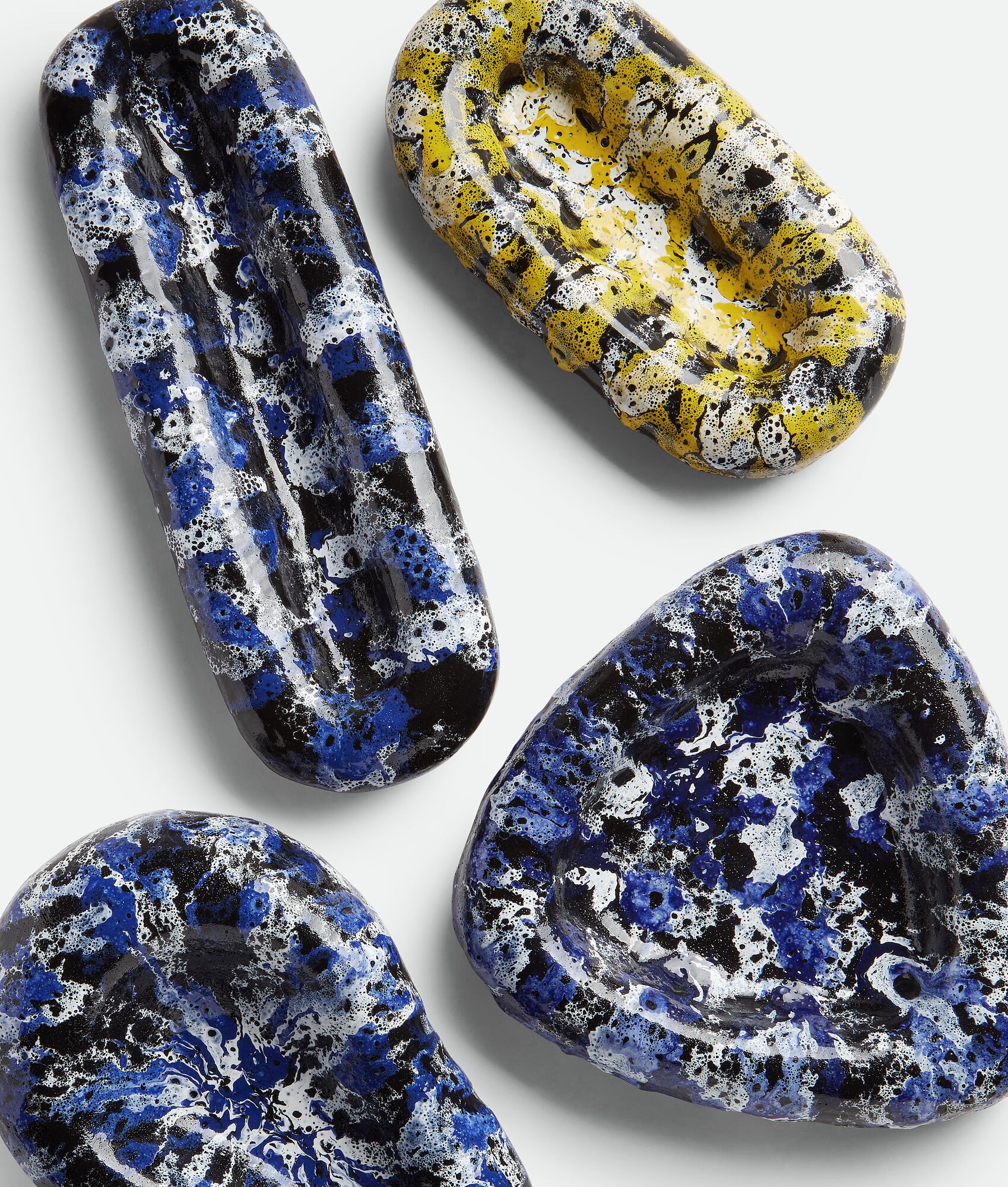 BOTTEGA VENETA Volcanic釉面椭圆形托盘