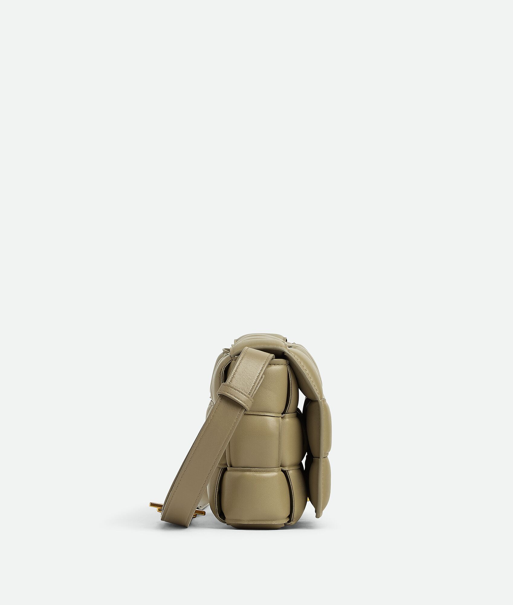 BOTTEGA VENETA 加衬Cassette斜挎包