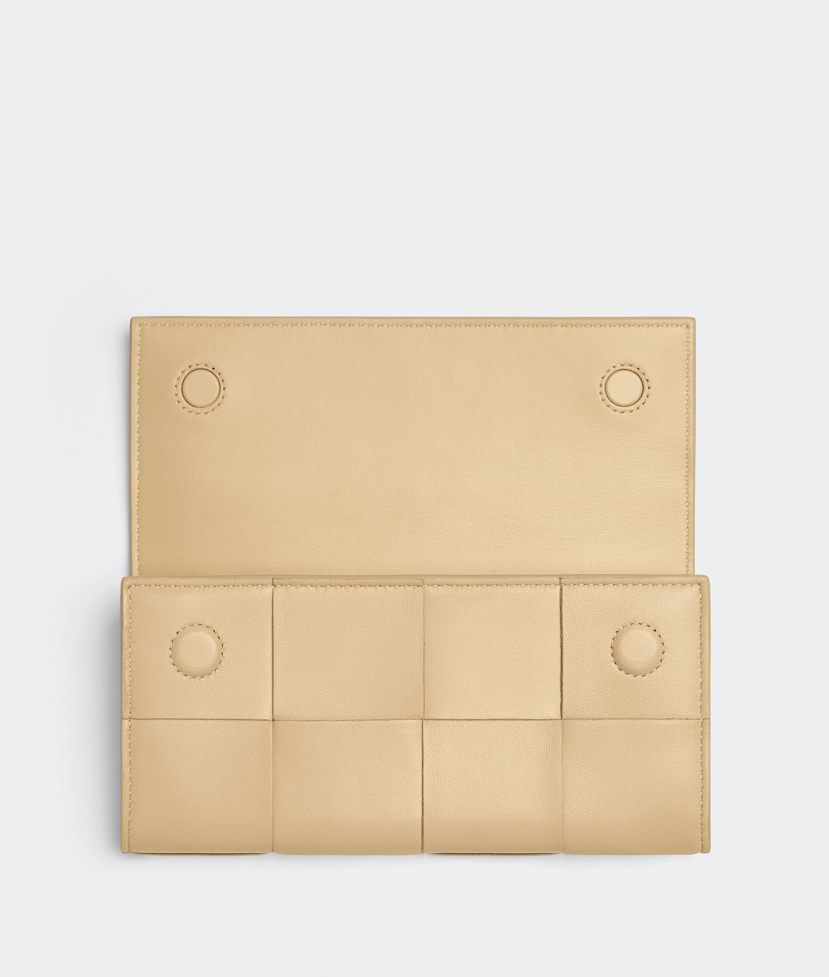 BOTTEGA VENETA Cassette大号翻盖钱包