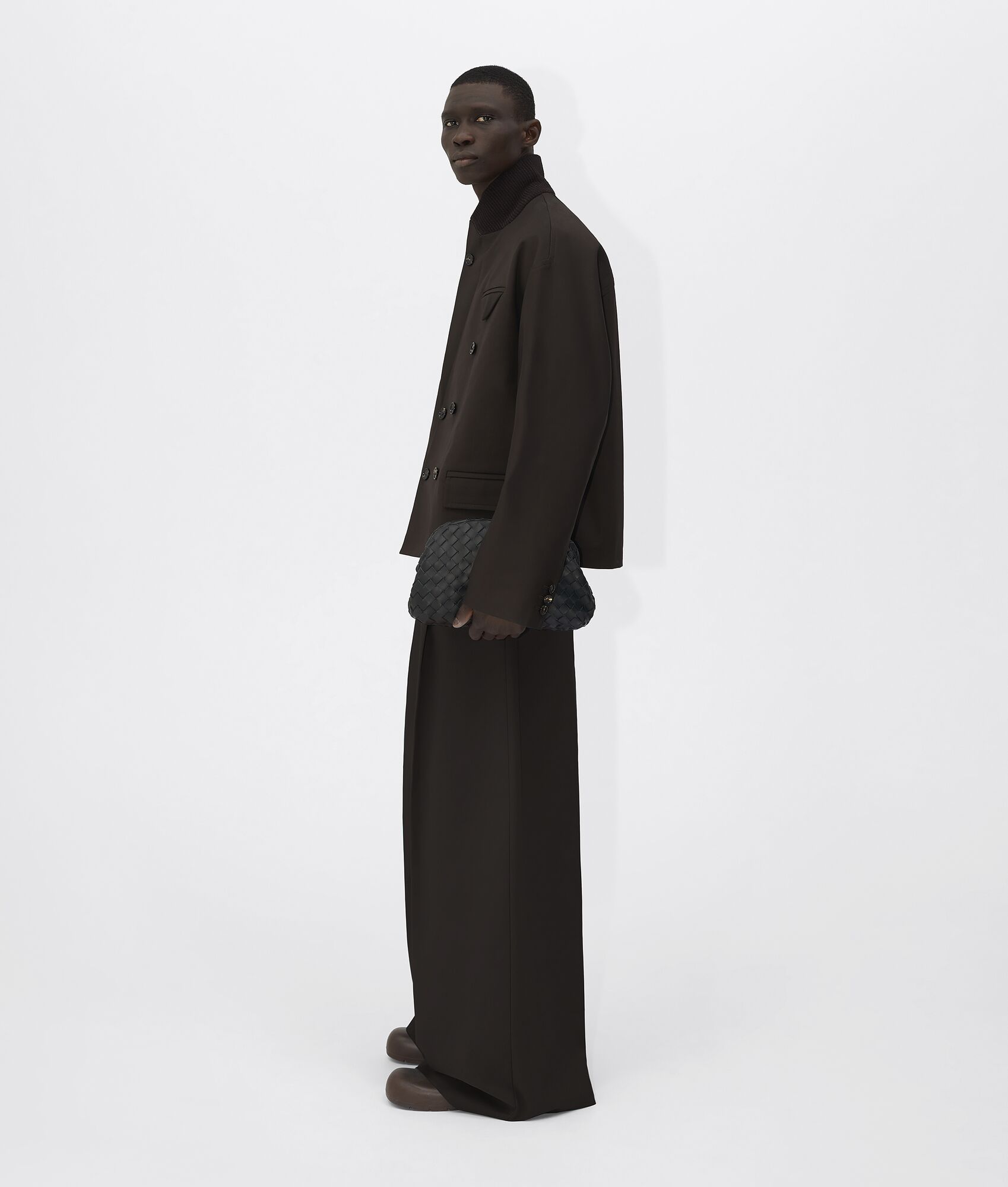 BOTTEGA VENETA Classic Intrecciato斜挎包