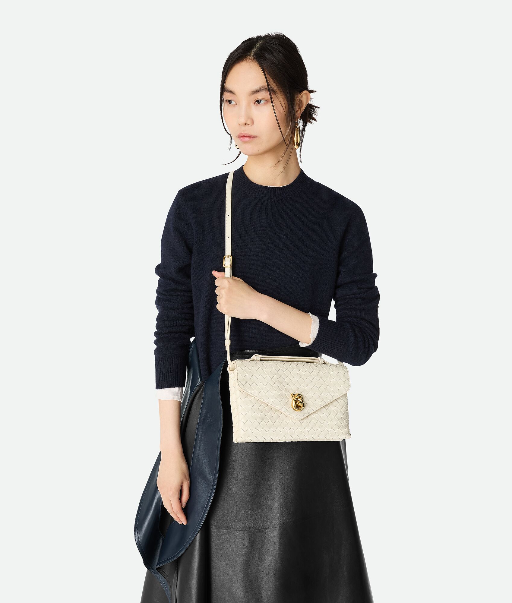 BOTTEGA VENETA Knot Lock斜挎包