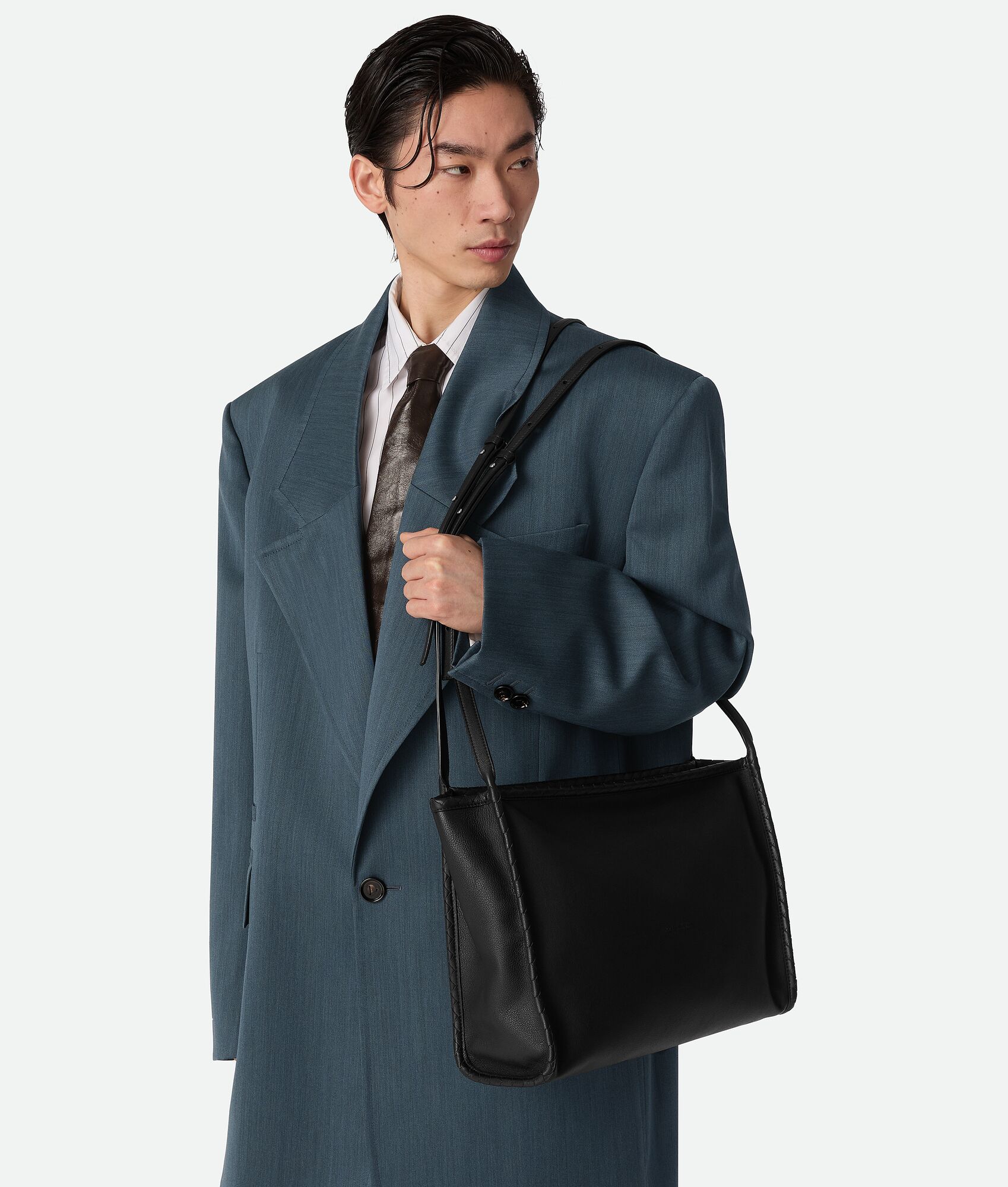 BOTTEGA VENETA Corriere背提包