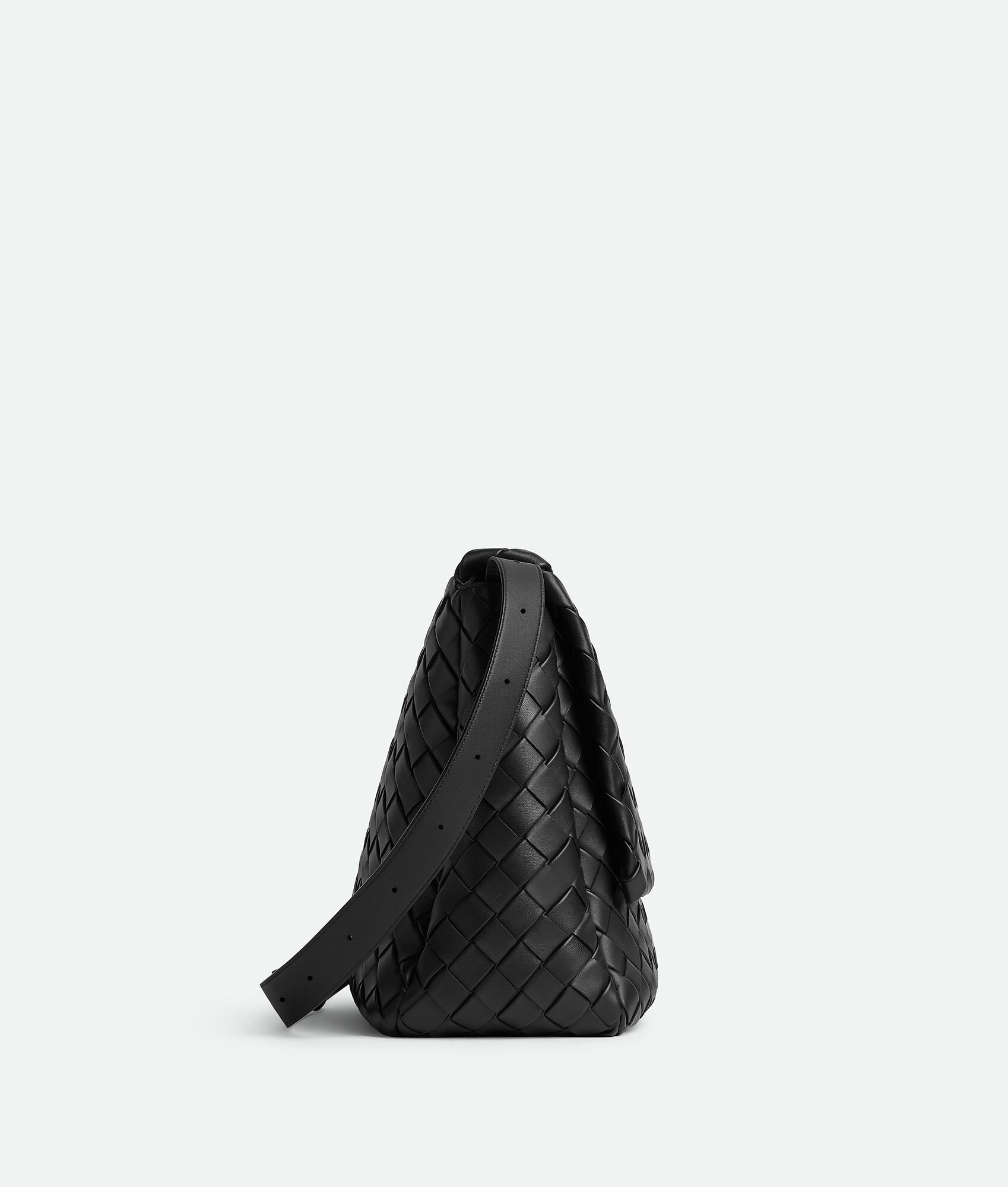 BOTTEGA VENETA 加大号Cobble Messenger斜挎包