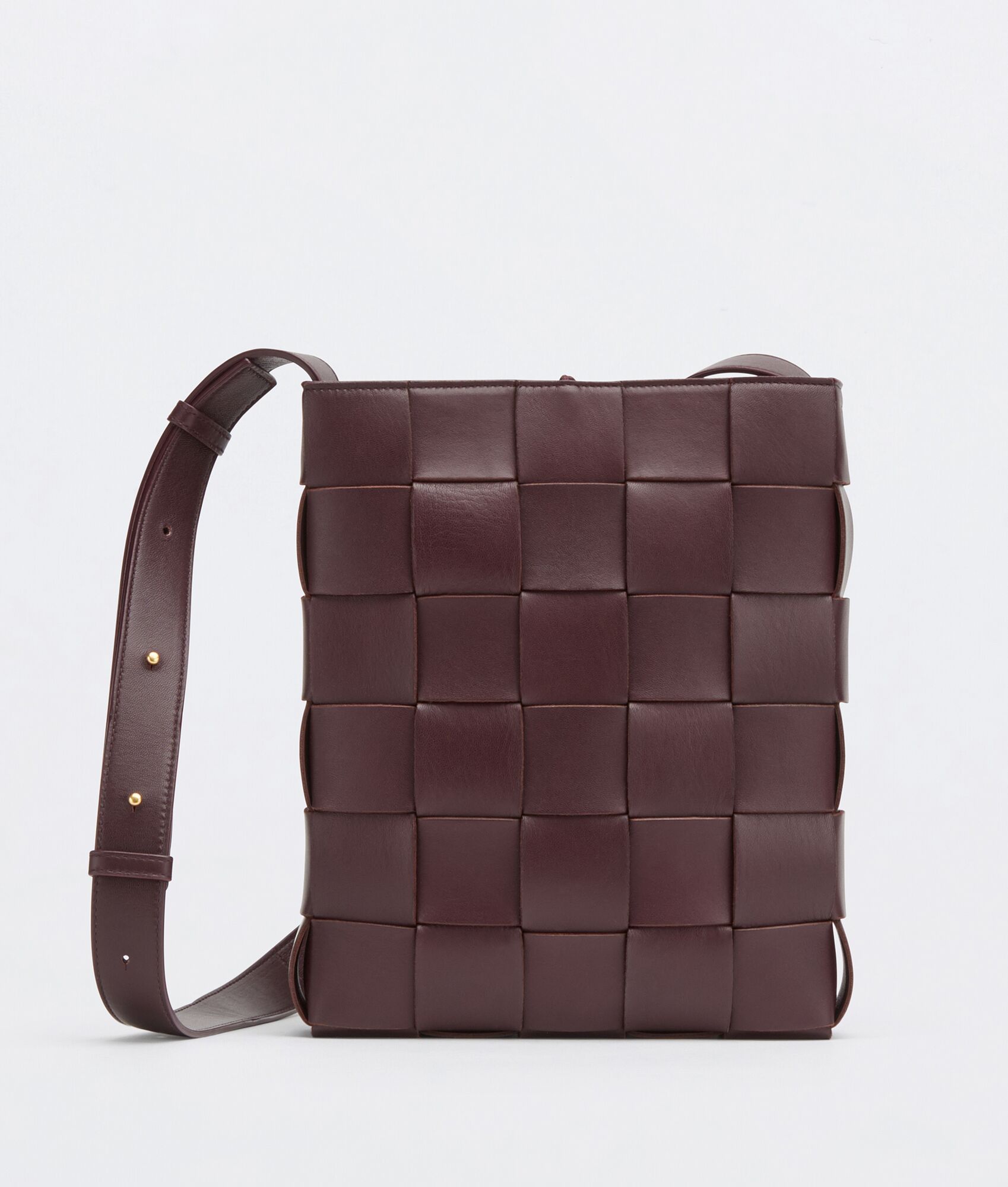 BOTTEGA VENETA CASSETTE斜挎包