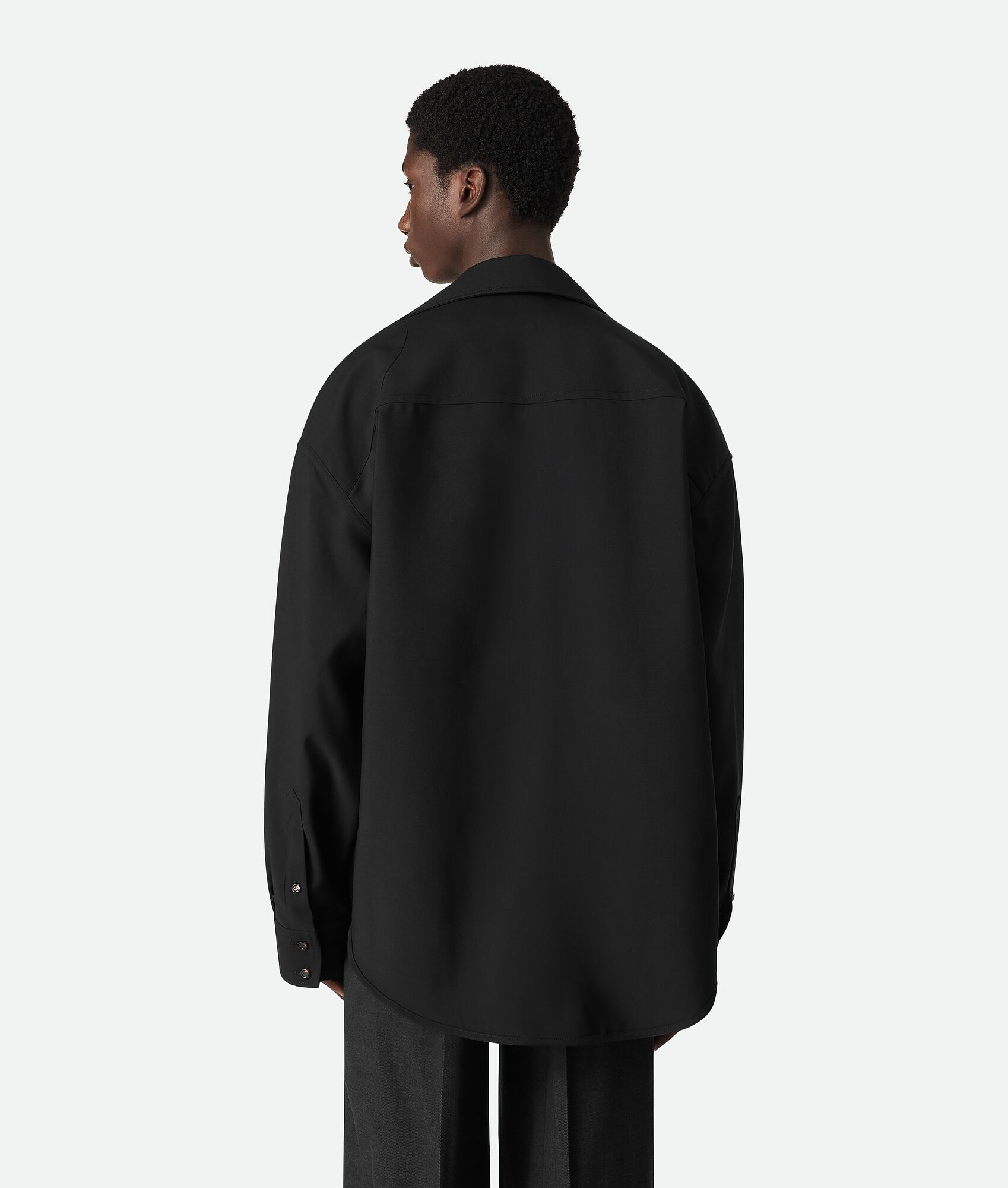 BOTTEGA VENETA 轻盈羊毛衬衫