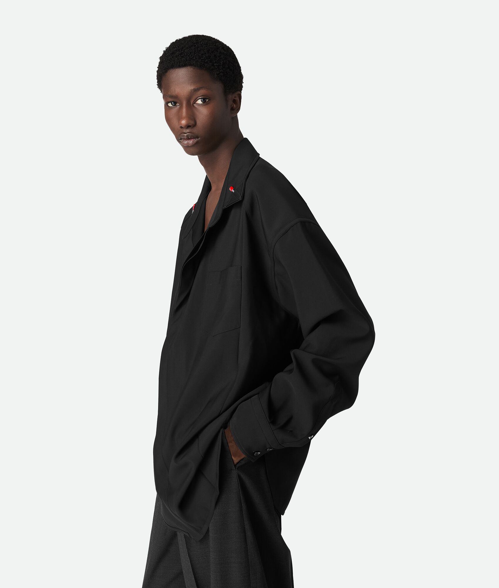 BOTTEGA VENETA 轻盈羊毛衬衫