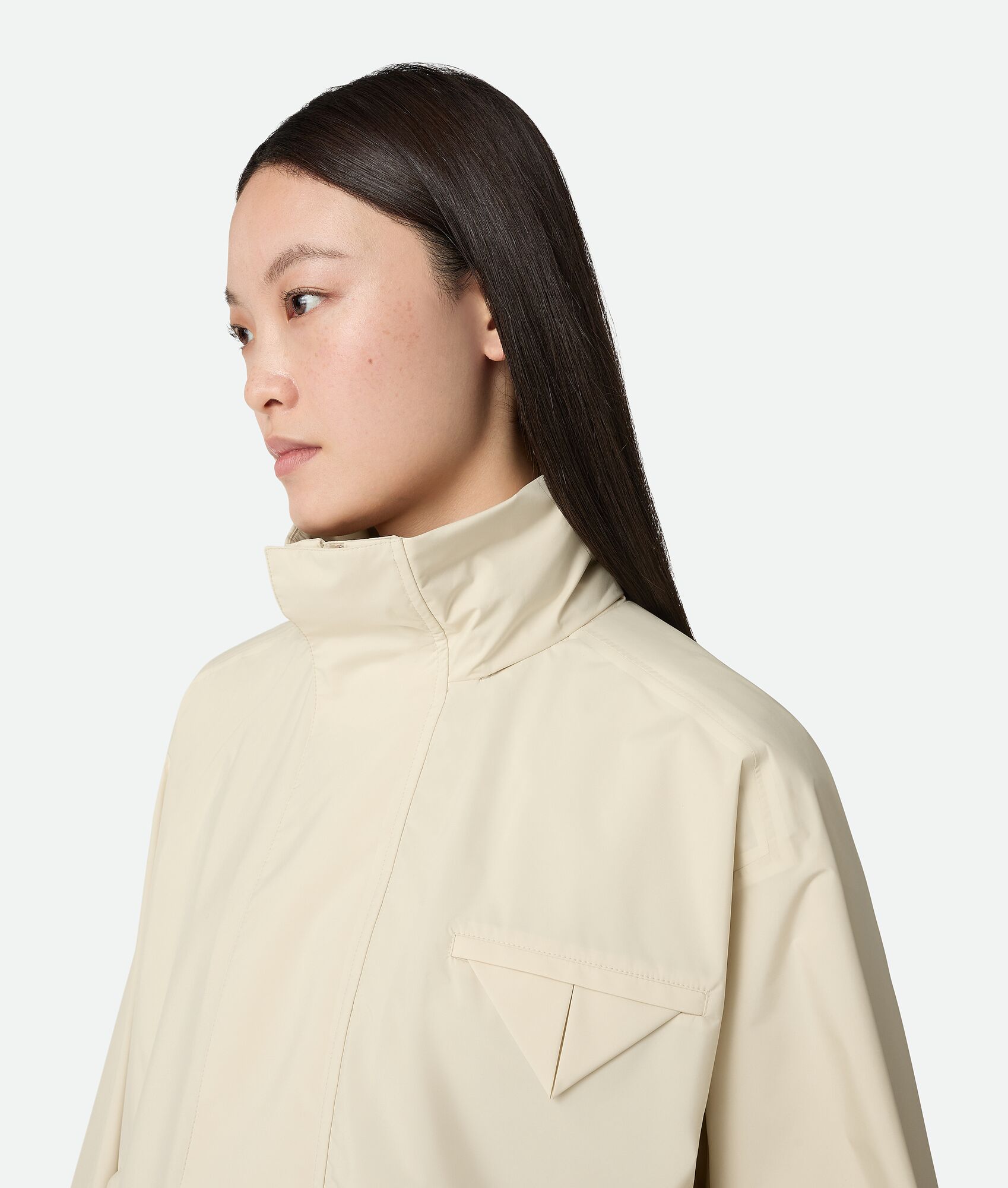 BOTTEGA VENETA 可收纳尼龙兜帽束腰夹克