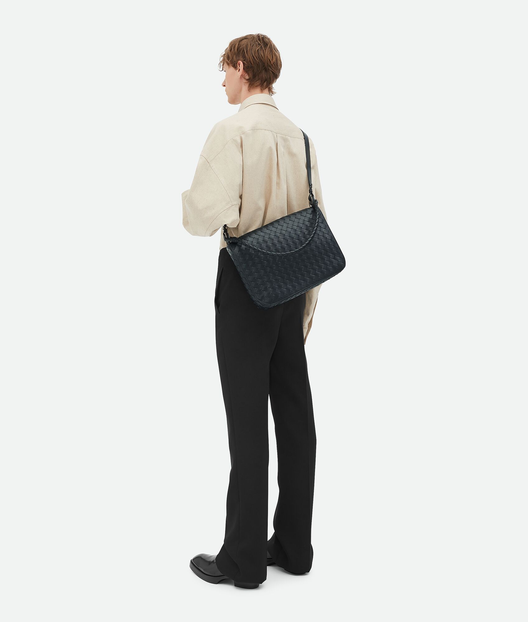BOTTEGA VENETA Swing Messenger斜挎包