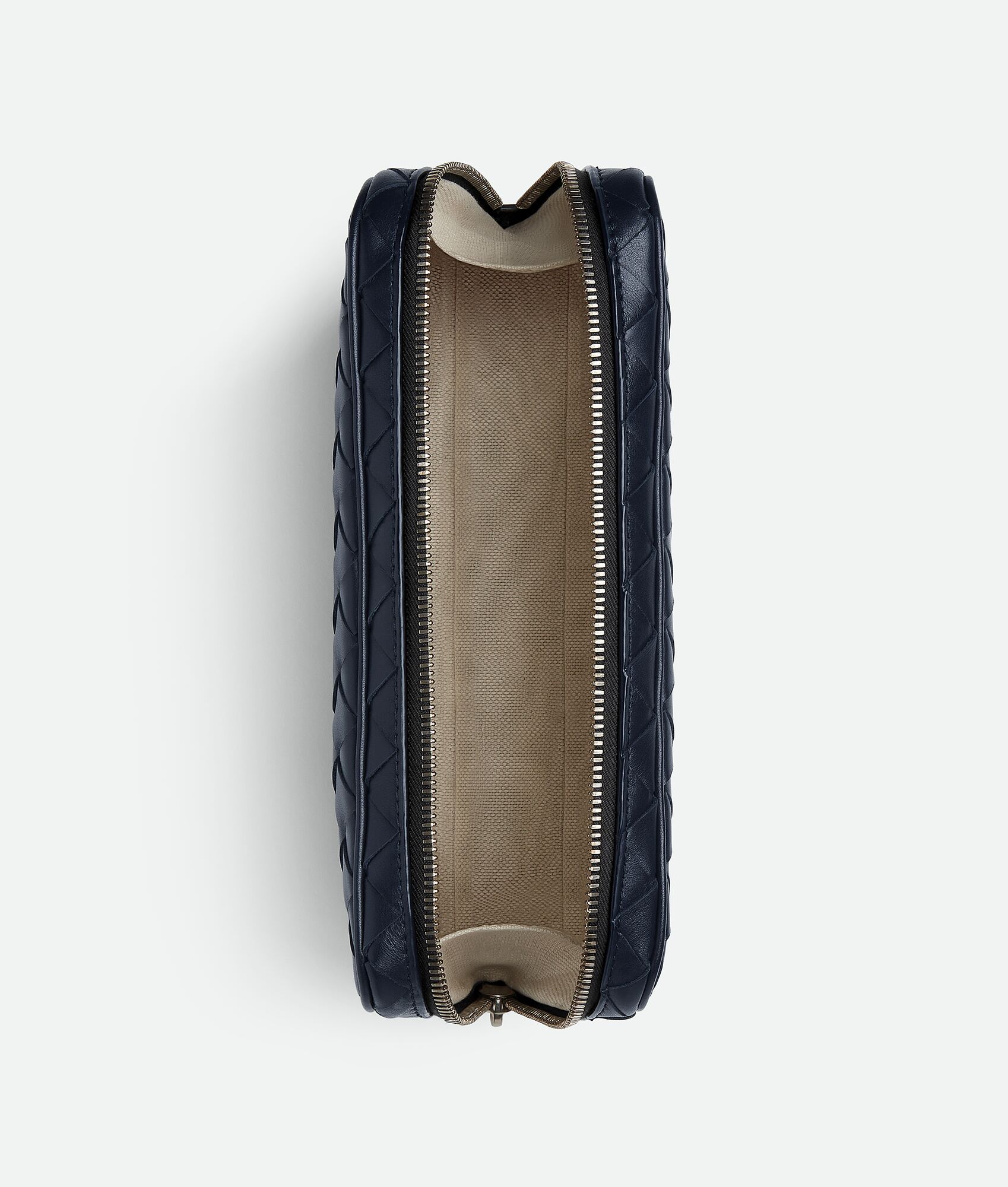 BOTTEGA VENETA Intrecciato编织中号收纳包