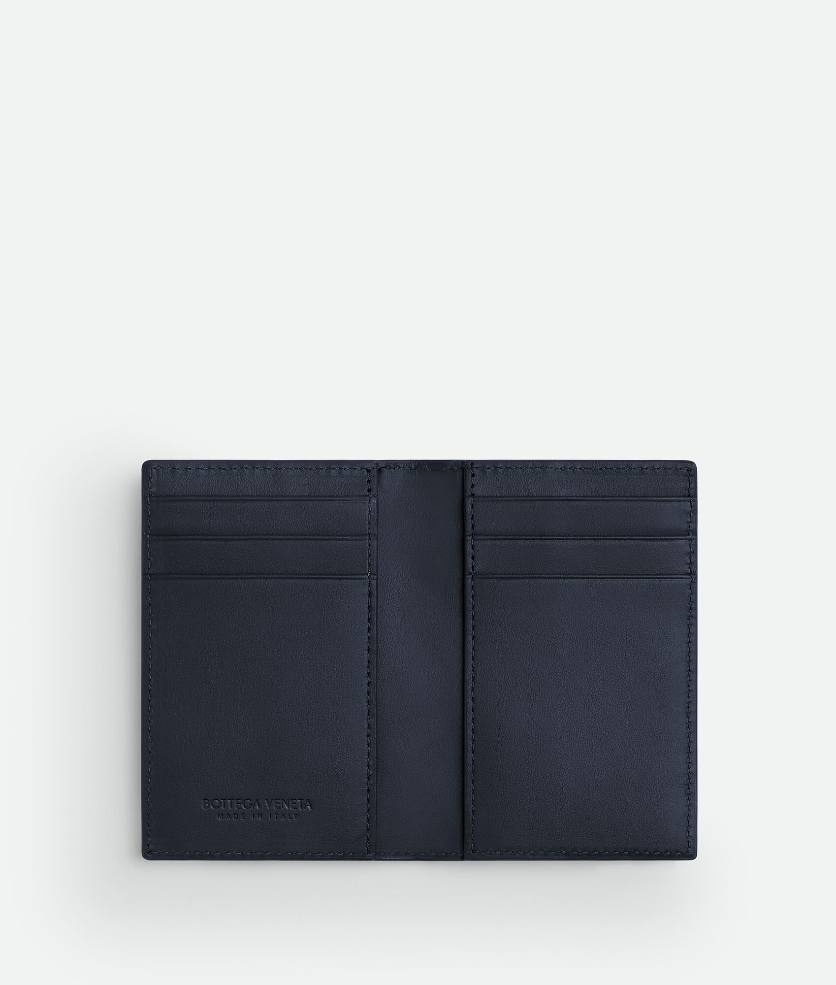 BOTTEGA VENETA 翻盖卡包