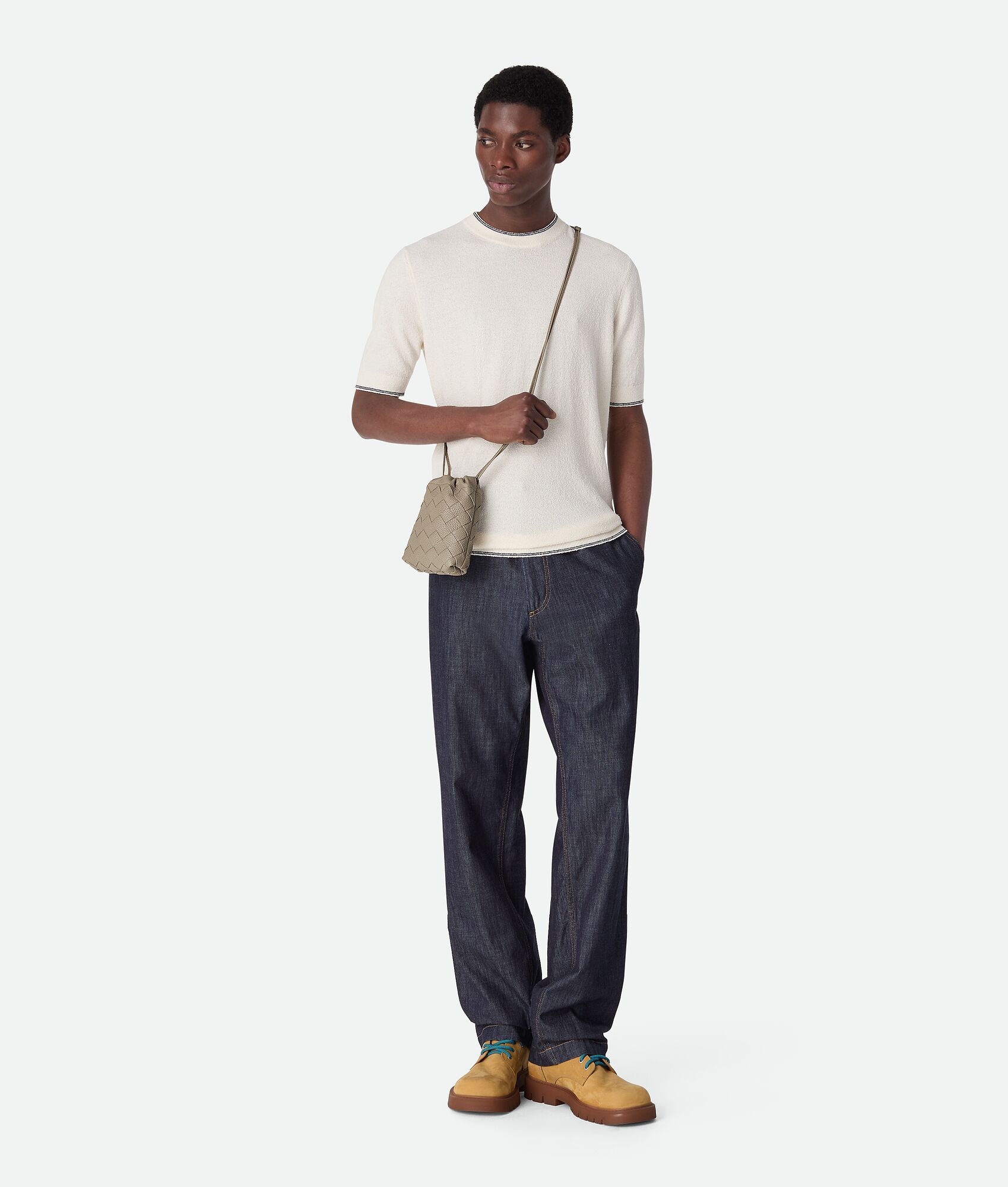 BOTTEGA VENETA 竖款Dustbag手拿包