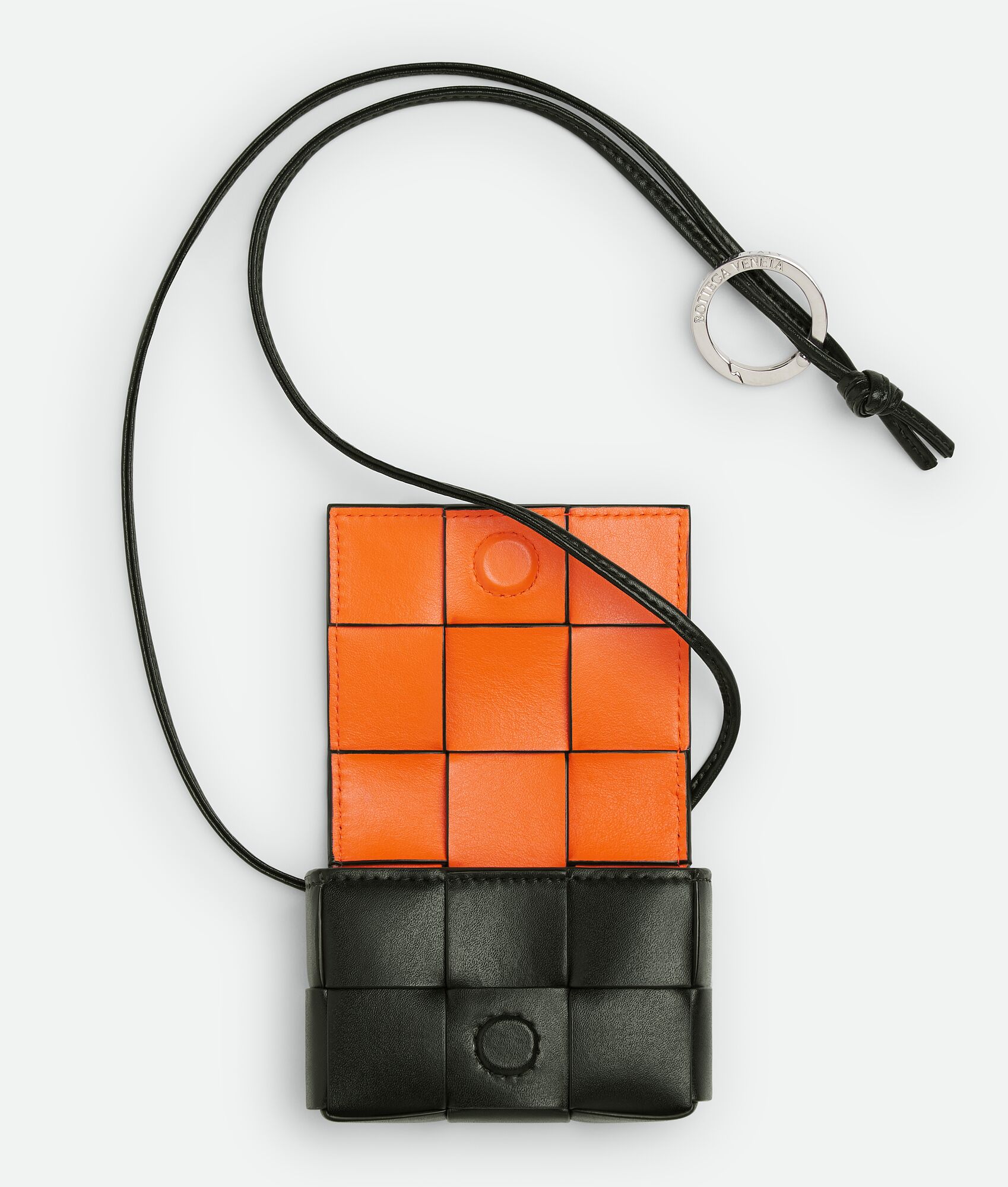 BOTTEGA VENETA Cassette AirPods 绳带耳机盒