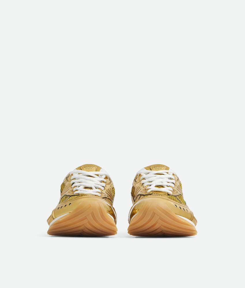 金色/白色女士Orbit运动鞋