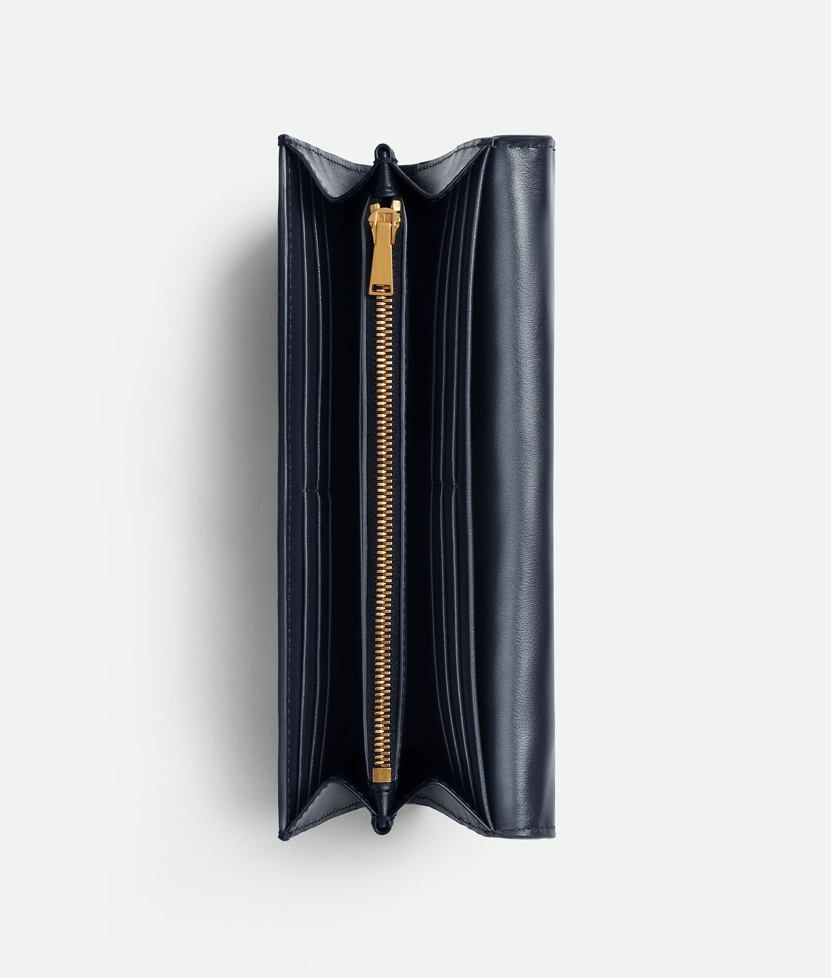 BOTTEGA VENETA Intrecciato编织大号翻盖钱包