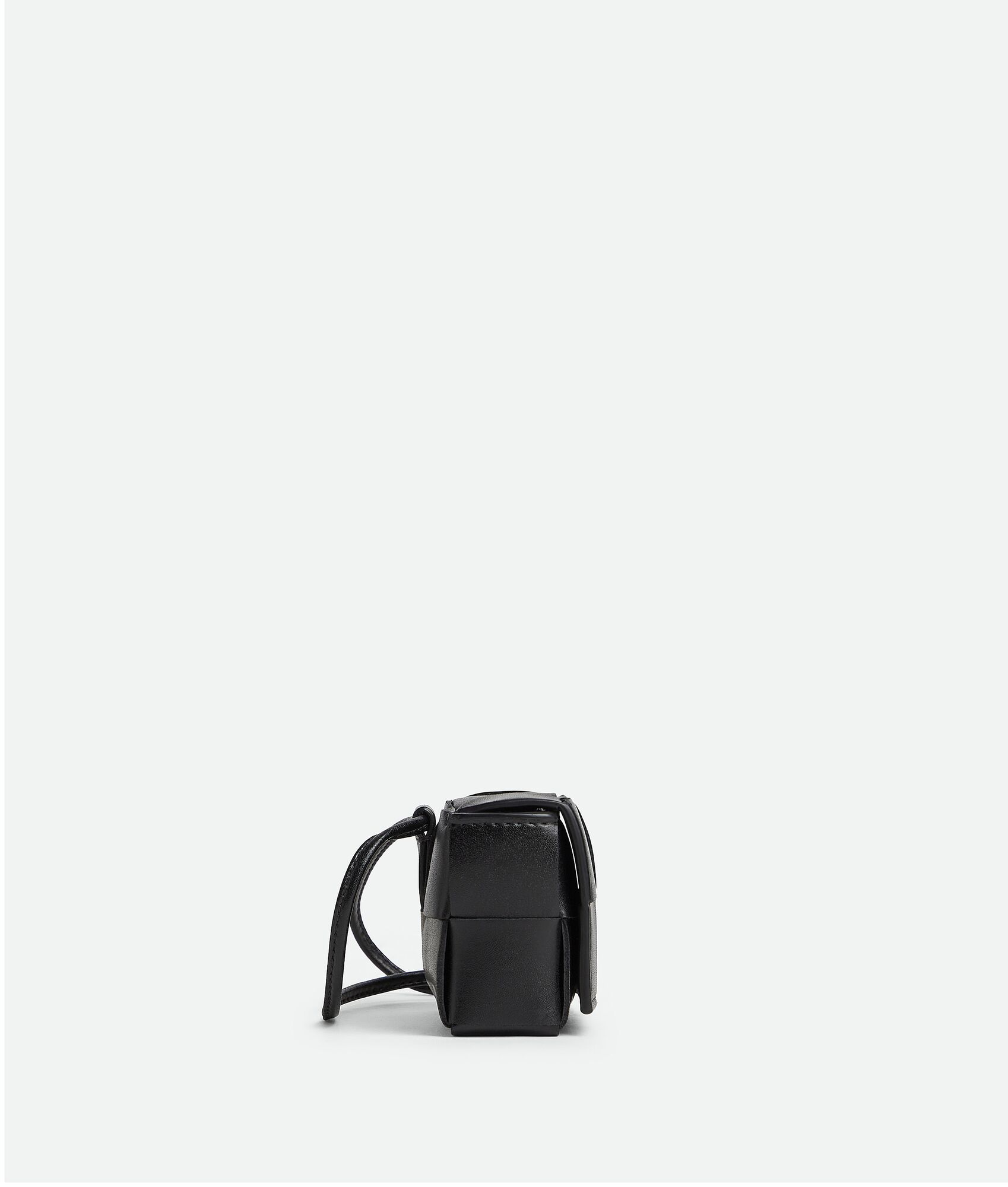 BOTTEGA VENETA Cassette Airpods绳带耳机盒