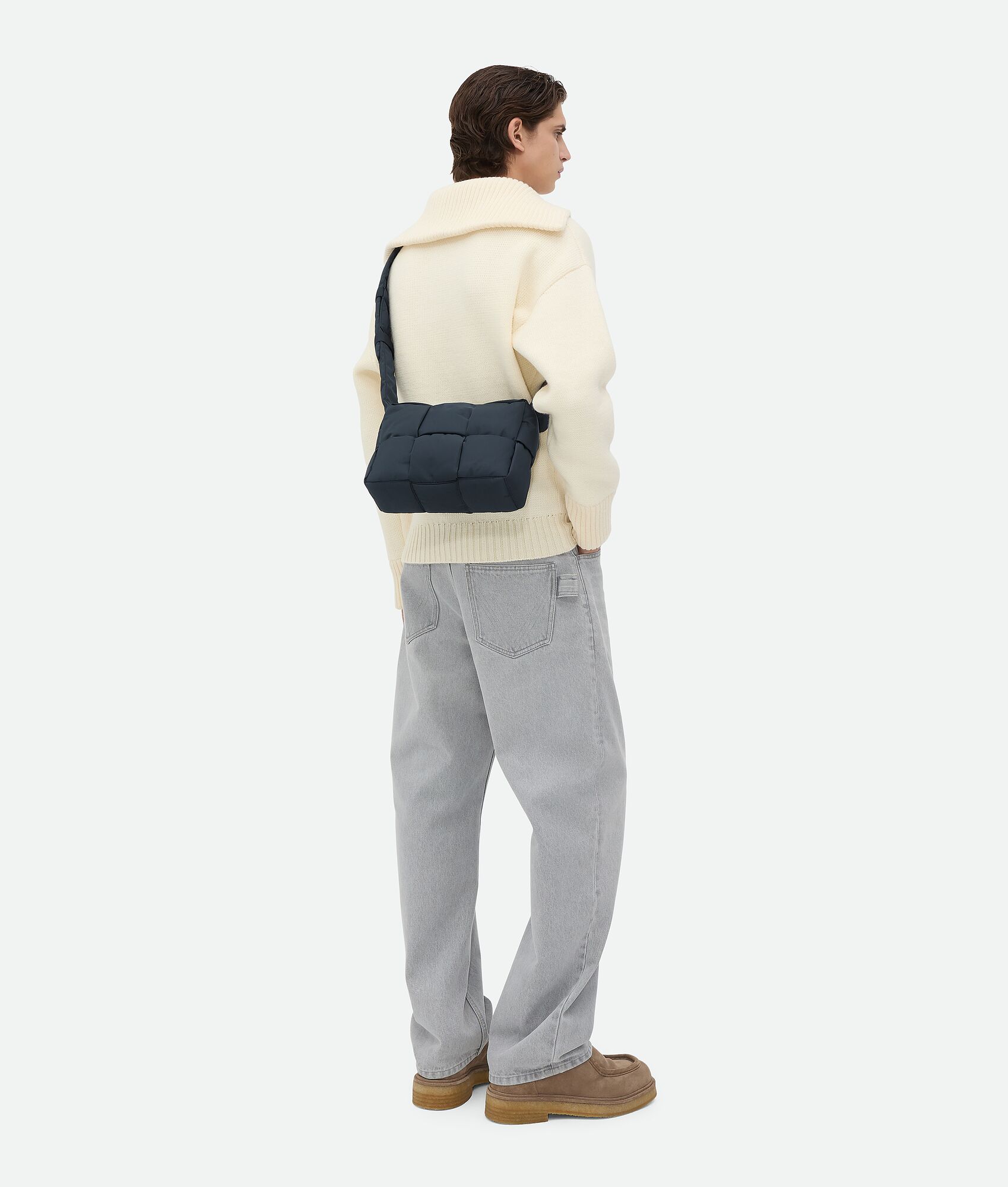 BOTTEGA VENETA 中号Arco加衬相机包