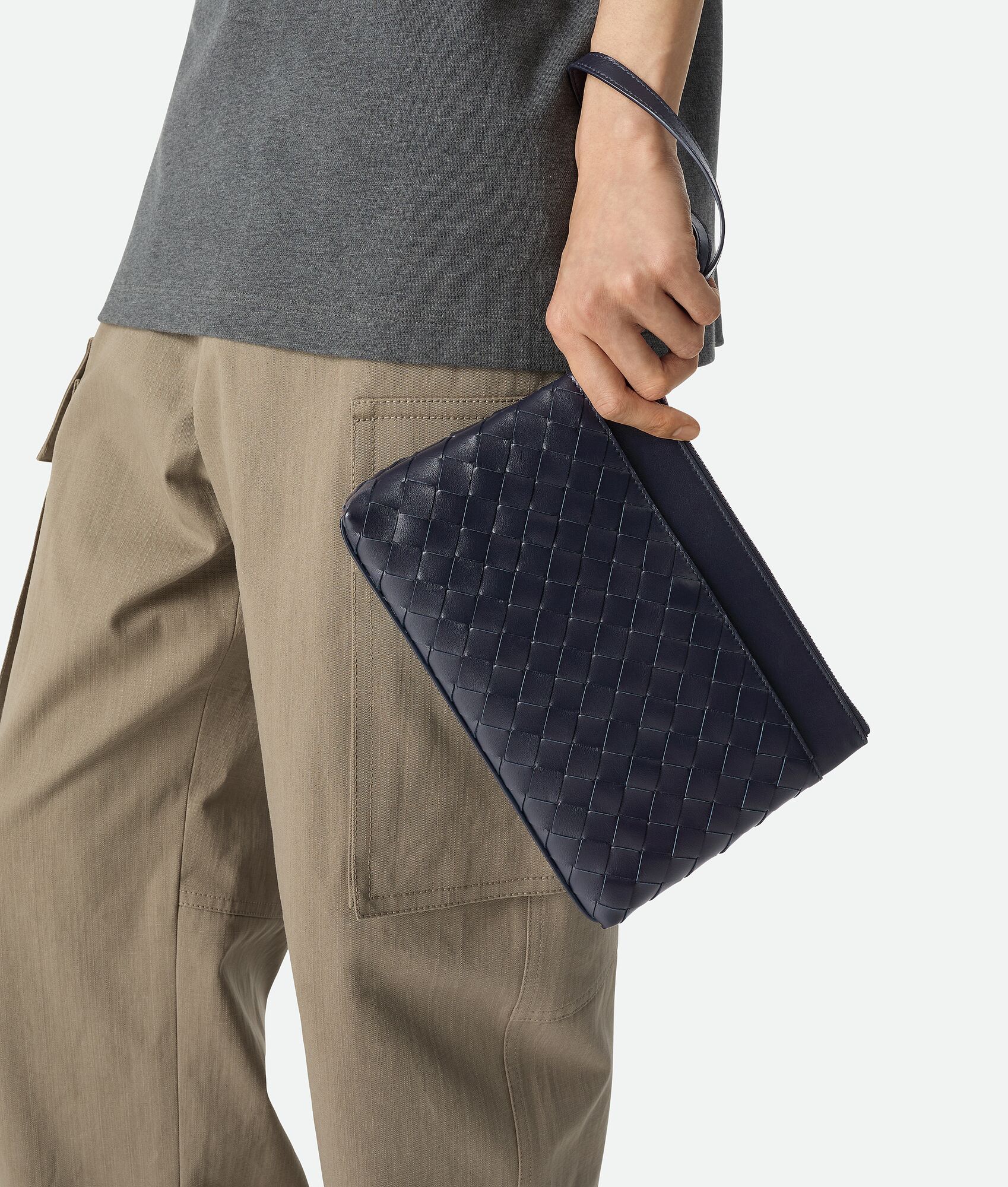 BOTTEGA VENETA Intrecciato Prism编织手拿包