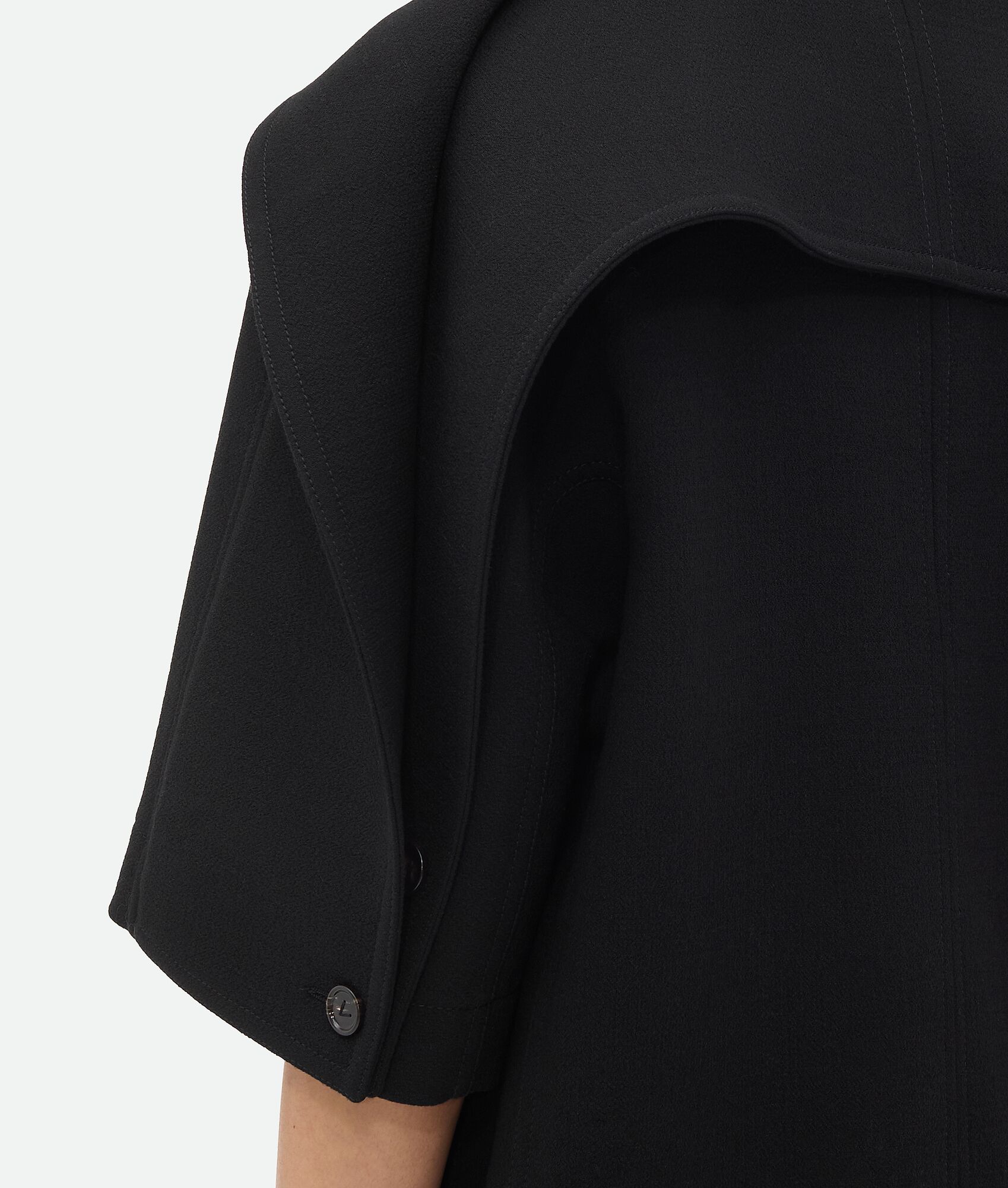 BOTTEGA VENETA 羊毛绉纹上衣