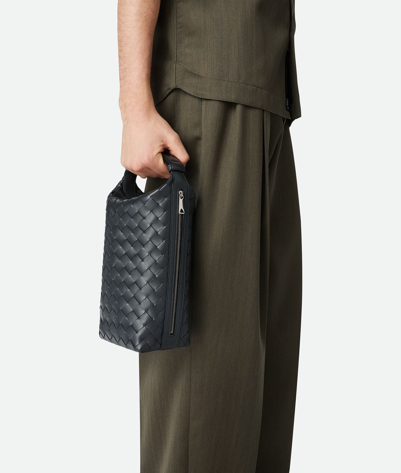 BOTTEGA VENETA Intrecciato Wallace编织竖款手袋