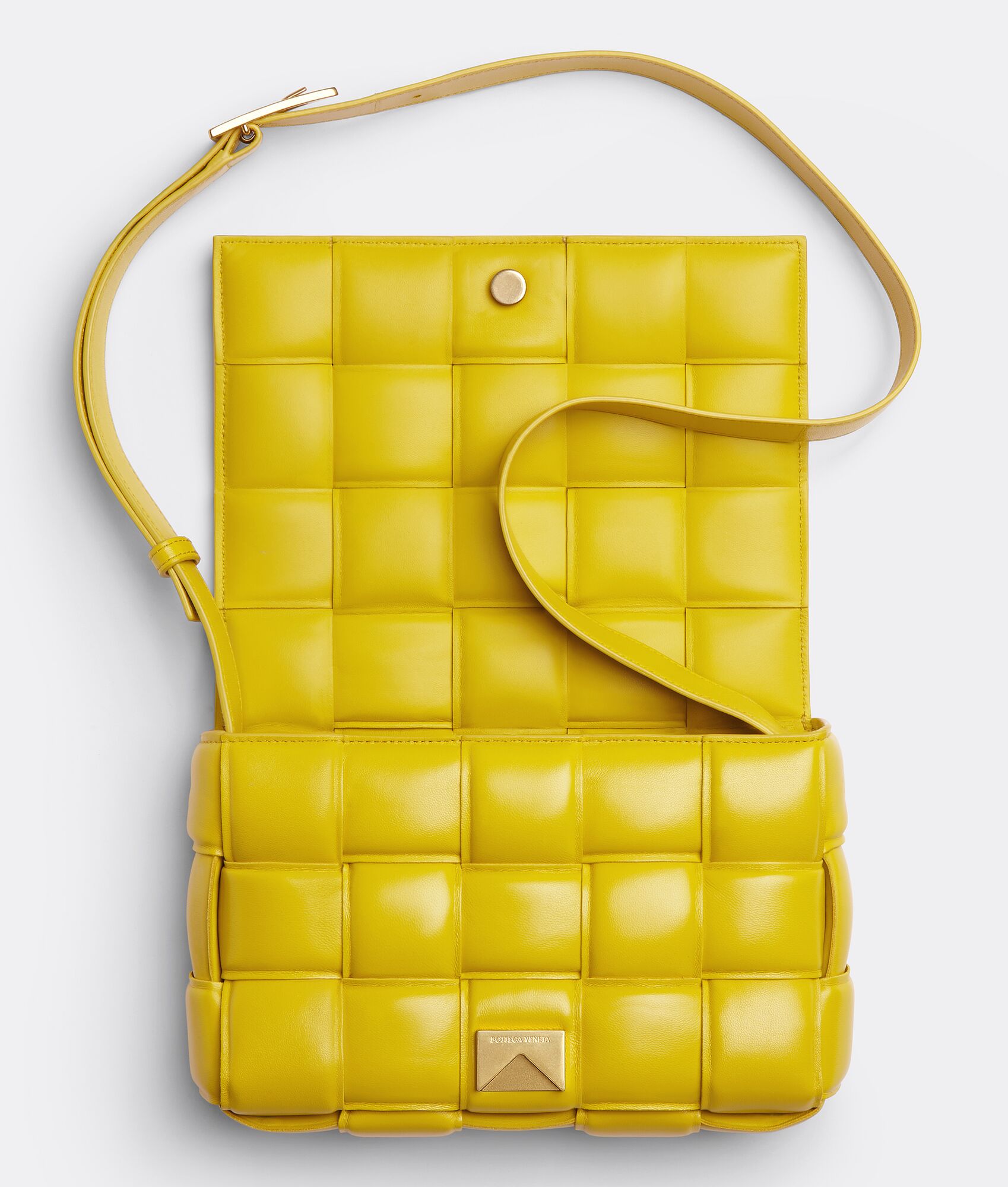 BOTTEGA VENETA PADDED CASSETTE加衬斜挎包
