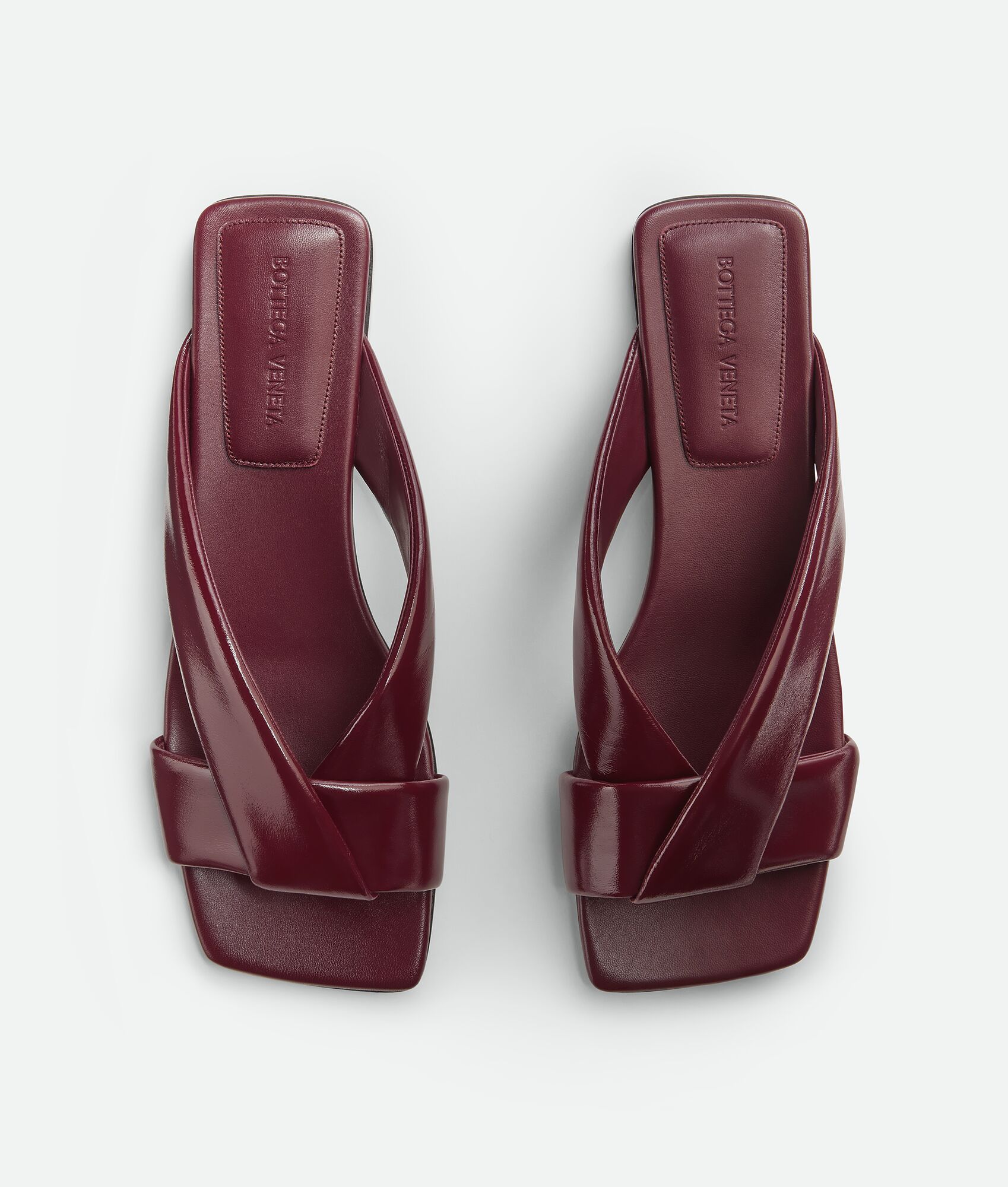 BOTTEGA VENETA 女士Riva平底穆勒鞋