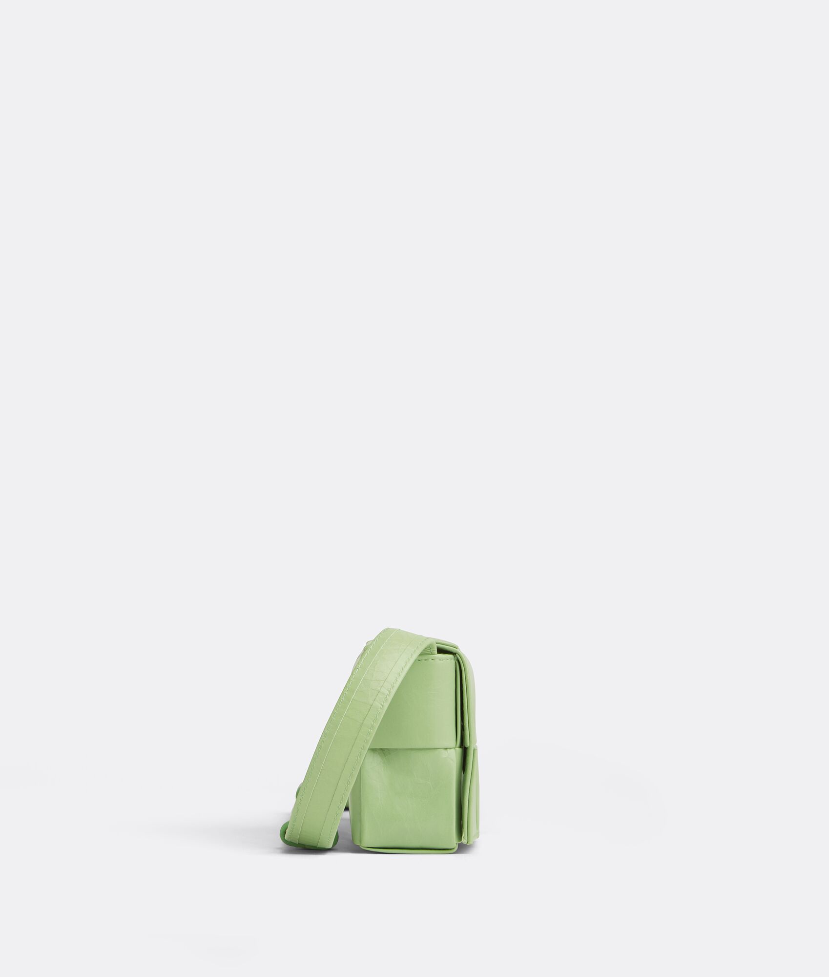 BOTTEGA VENETA Candy Cassette斜挎包