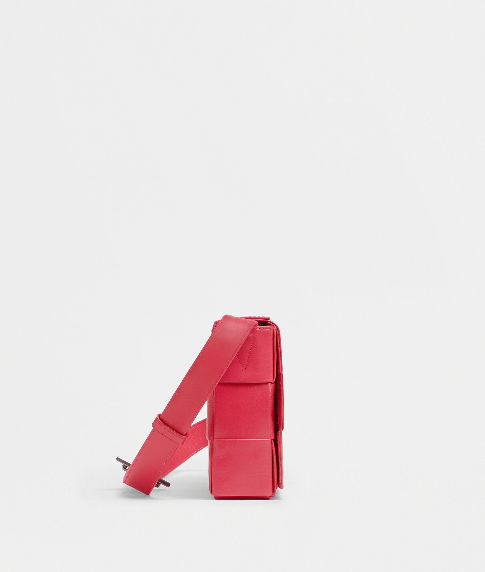 BOTTEGA VENETA Cassette斜挎包