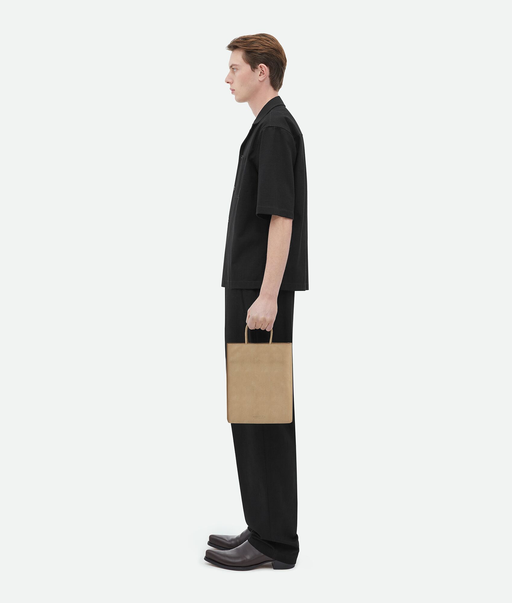 BOTTEGA VENETA 小号Brown手袋